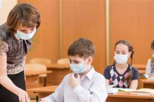 В МОН не исключают, что украинские школьники будут учиться летом