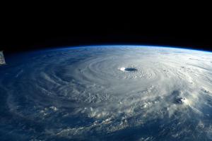 Озоновая дыра над Южным полюсом превысила размеры Антарктиды