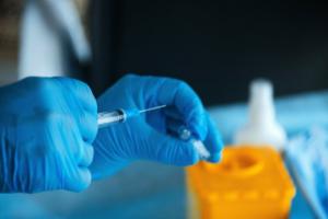 У Лисичанську відкрився центр вакцинації: де і коли можна зробити щеплення від COVID-19