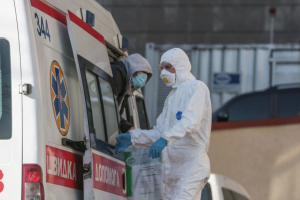 Украина входит в пик COVID-19: количество летальных исходов может превысить 1000 в сутки