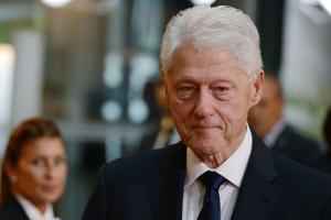 Стало відомо, в якому стані перебуває госпіталізований екс-президент США Клінтон