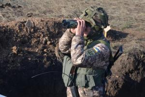 Боевики на Донбассе шесть раз обстреляли украинские позиции, ранен водитель-санитар