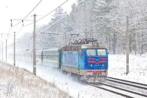 "Укрзалізниця" призначила 6 додаткових поїздів на новорічні свята
