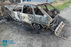 На Луганщині судитимуть чоловіка, який підпалив автомобіль військовослужбовця ЗСУ