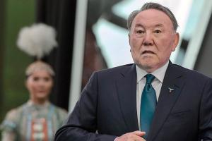 Назарбаєв з родиною покинув Казахстан, - ЗМІ