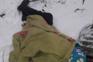 В Лисичанске пожилая женщина упала на улице и несколько часов пролежала в снегу: нашли уже без сознания