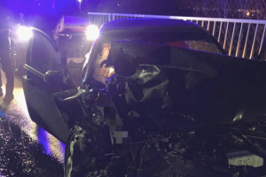 На одном из мостов Луганщины произошло ДТП, движение транспорта ограничено