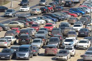 В українських водіїв вилучають авто: хто та чому може залишитися без машини