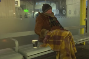 Жінку вважали зниклою безвісти більше 20 років, а знайшли випадково: що з нею відбувалося (відео)