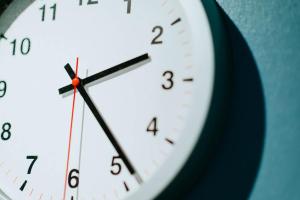 На территории всей Луганщины ввели комендантский час с 17:00 до 07:00