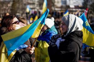 В Киеве несколько тысяч украинцев собрались на Марш единства: фото, видео