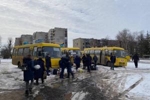 Гайдай повідомив, скільки жителів Луганщини евакуйовано до інших регіонів з початку війни