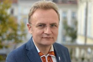 Львівські школи відновлюють навчальний процес в онлайн-форматі