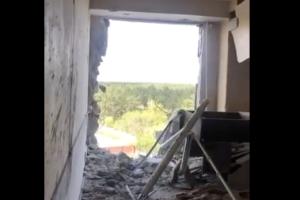 Оккупанты обстреляли Северодонецкую больницу: разрушения существенны, есть жертва (видео)