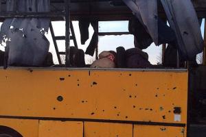 Під час евакуації з тимчасово окупованого Старобільська на Дніпро автобуси потрапили під обстріл: є загиблі та поранені