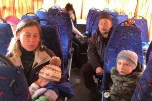 Сьогодні з Луганської області вдалося евакуювати ще 200 людей