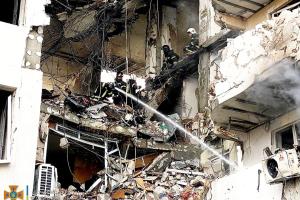 Ворожа крилата ракета потрапила до житлового будинку в Одесі: серед загиблих - тримісячна дитина