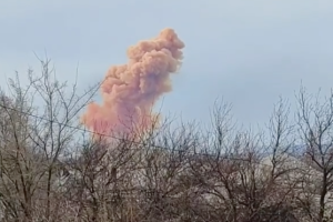 Внимание - химическая атака!: Оккупанты попали в цистерну с азотной кислотой возле Рубежного