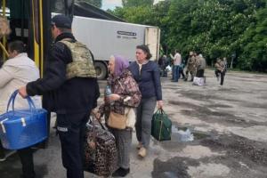 Сьогодні з Луганщини вдалося евакуювати 38 людей, зокрема - з Білогорівки