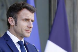 Франция увеличит гуманитарную помощь Украине до 2 млрд долларов, - Макрон
