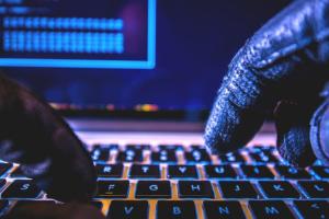 Интернет-сеть Львовского горсовета атаковали хакеры