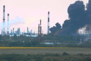 Йде штурм у районі Лисичанського НПЗ, ворог має частковий успіх, - Генштаб