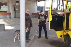 З Луганської області вдалося евакуювати трьох людей, - поліція