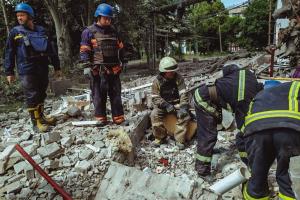 Сьогодні Лисичанськ пережив два авіаудари: кількість жертв зростає