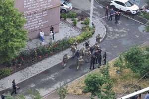 В Днепре мужчина сбросил из окна гранату, от взрыва пострадал ребенок