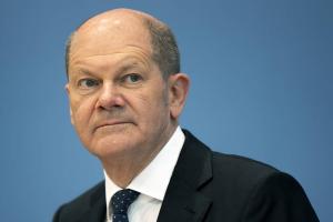 Шольц розповів, коли може бути знято санкції з РФ