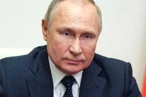 Путин назвал санкции против РФ "безумными и бездумными" и выступил с критикой Запада