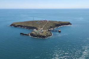 Як виглядає острів Зміїний після втечі російських військових: фото
