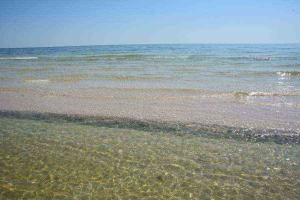 Мешканцям Маріуполя заборонили купатися в морі через загрозу епідемії холери, - міськрада