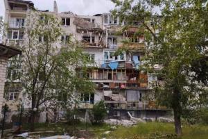 Россияне расстреливают Лисичанск из тяжелого вооружения: Гайдай о ситуации в регионе