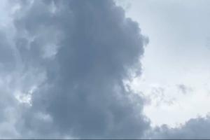 У Станиці Луганській - сильна пожежа, було чути вибухи