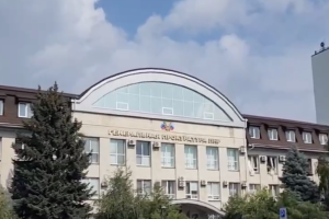Розбірки місцевих "еліт"?: Що стоїть за вибухом у "генпрокуратурі ЛНР"