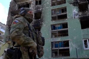 У Лисичанську відібрали авто, у Сєвєродонецьку винесли побутову техніку з квартири: нові безчинства росіян на Луганщині