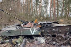 Пешком, без поддержки бронетехники: как россияне отступают на Луганщине