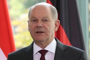 "Путин, закончи эту войну!": Шольц призвал президента РФ вывести войска из Украины