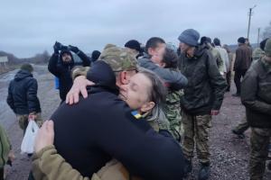 Большой обмен пленными: Украина вернула из российского плена 140 защитников