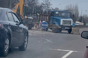 Металл для "скреп"?: в Луганске россияне позарились на трамвайные рельсы