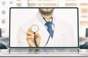 К медикам из Лисичанска можно обратиться онлайн: как получить бесплатную консультацию и не только