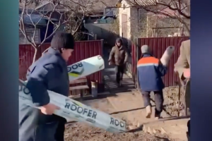В освобожденные населенные пункты Луганщины доставили стройматериалы