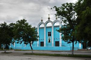 Стены посечены осколками: как сейчас выглядит храм в Северодонецке (фото)