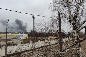 Первый "прилет" по центру Лисичанска: архивные кадры начала полномасштабной войны