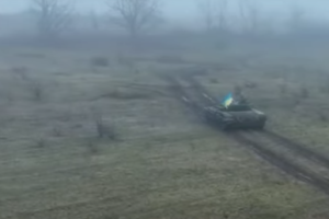 Вблизи Лисичанска украинский танк разнес позиции оккупантов с 20 метров - видео