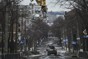 РФ втратила у Бахмуті понад 100 тисяч військових, - Байден
