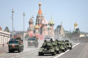 Британская разведка объяснила, почему в РФ отменяют парады к 9 мая