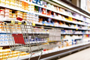 В сети показали цены и ассортимент продуктов в Северодонецке (видео)