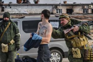 У Маріуполі окупанти влаштували нову хвилю зачисток та перевірок, зникають люди, - мерія